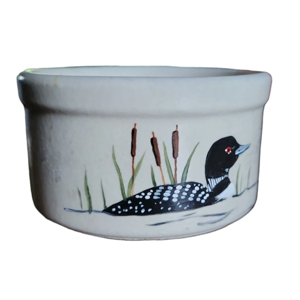 Vtg NWT Earthenware Handpainted Tan Crock Loon R.R.P. Co. Roseville Ohio - Picture 1 of 6